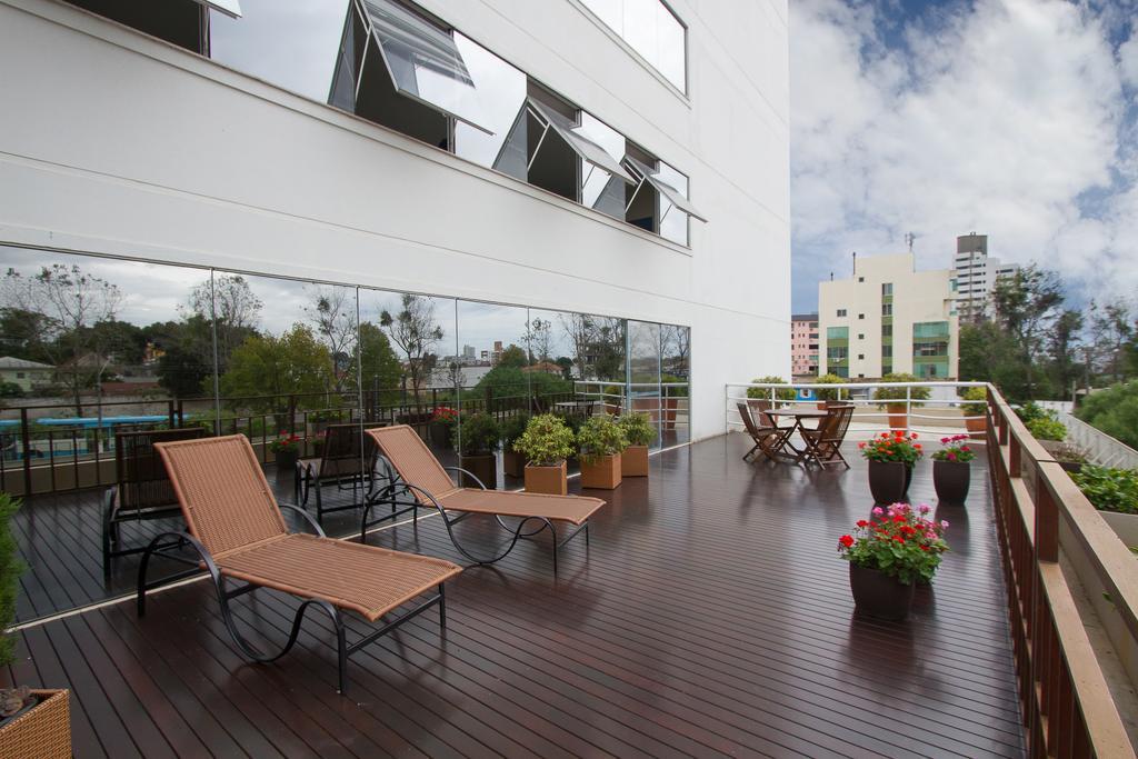 Hotel Le Canard Лажис Екстериор снимка