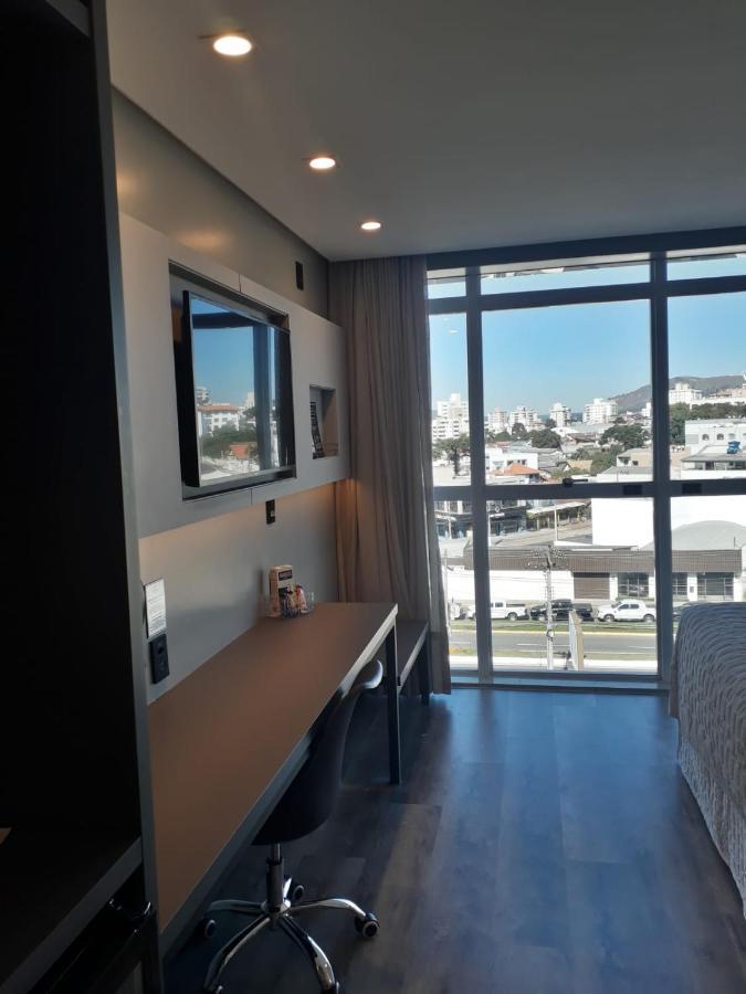 Hotel Le Canard Лажис Екстериор снимка