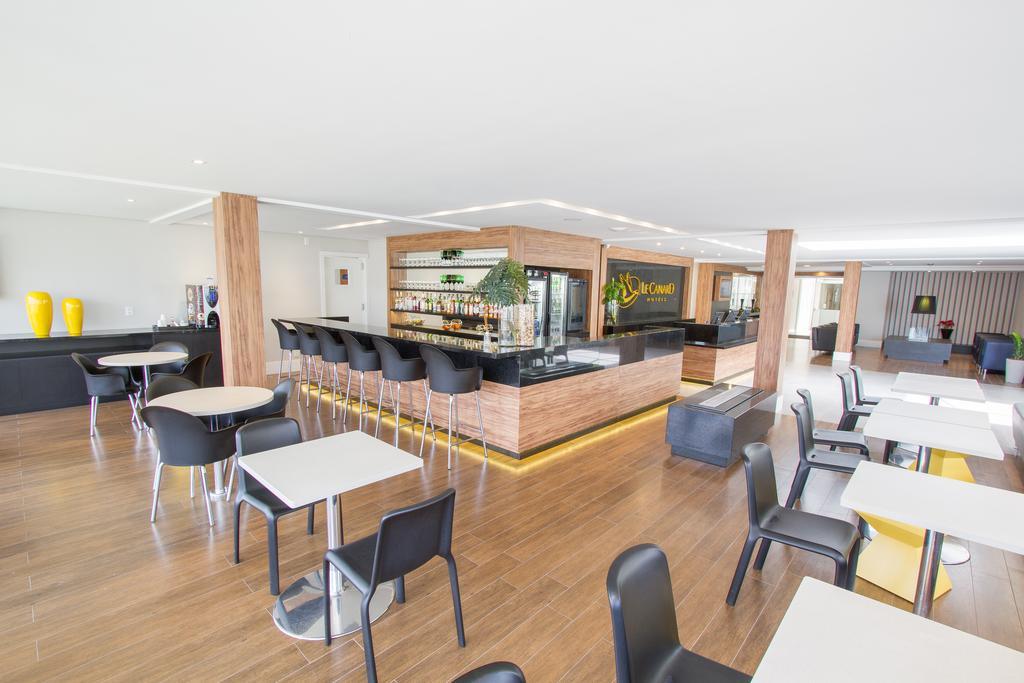 Hotel Le Canard Лажис Екстериор снимка